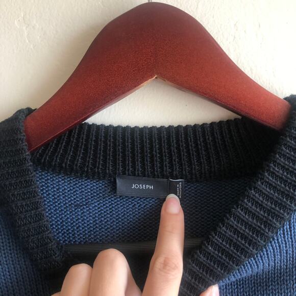 Rare Joesph Graphic Abstract Intarsia Sweater - Picture 5 of 8